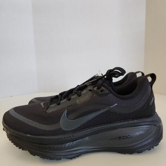 Nike Mens Vomero 18 Gore-TEX Black/Anthracite 8 Medium main image 4